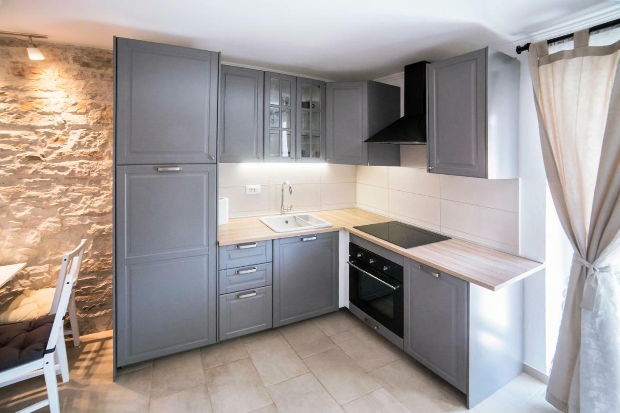 Emma Appartment Пореч Екстер'єр фото