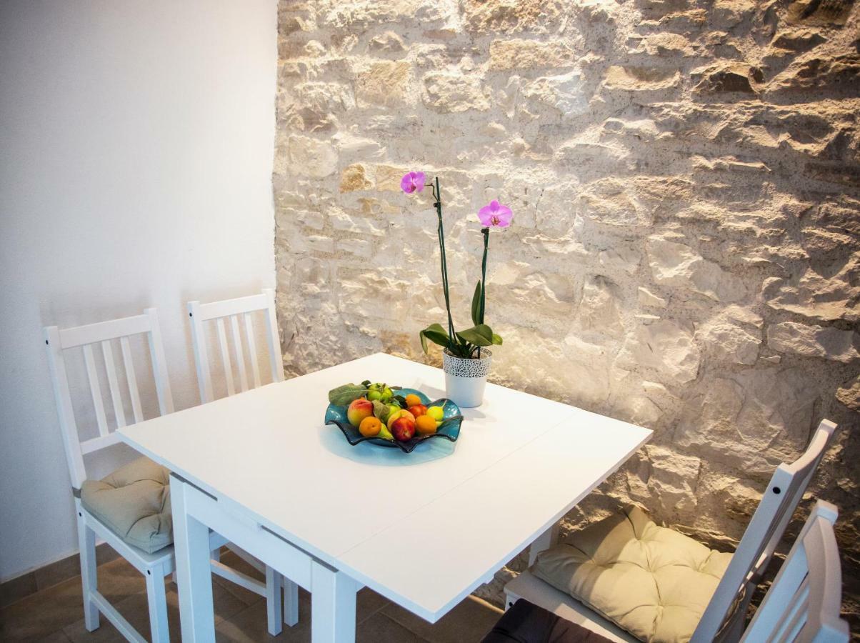 Emma Appartment Пореч Екстер'єр фото